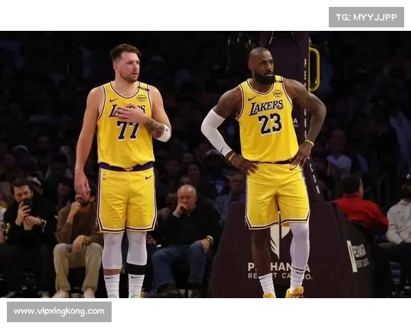 NBA季后赛:勇士力克湖人晋级决赛 NBA季后赛:勇士力克湖人晋级决赛