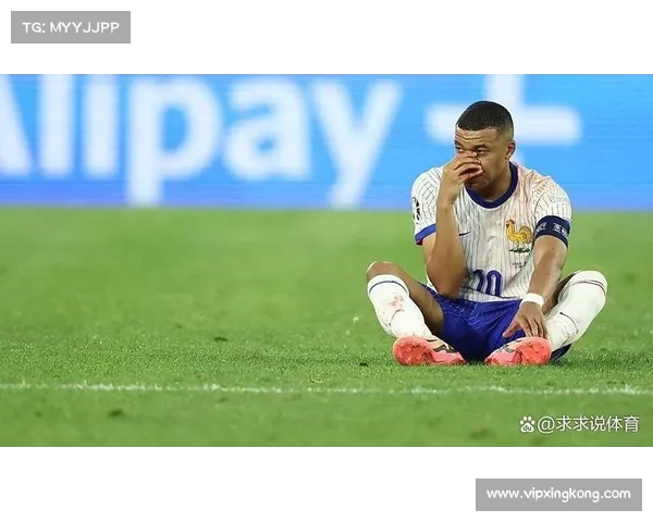 伤病阴影下的法国队:姆巴佩鼻骨骨折,欧锦赛前景堪忧(19岁法国球员姆巴佩) 伤病阴影下的法国队:姆巴佩鼻骨骨折,欧锦赛前景堪忧(19岁法国球员姆巴佩)